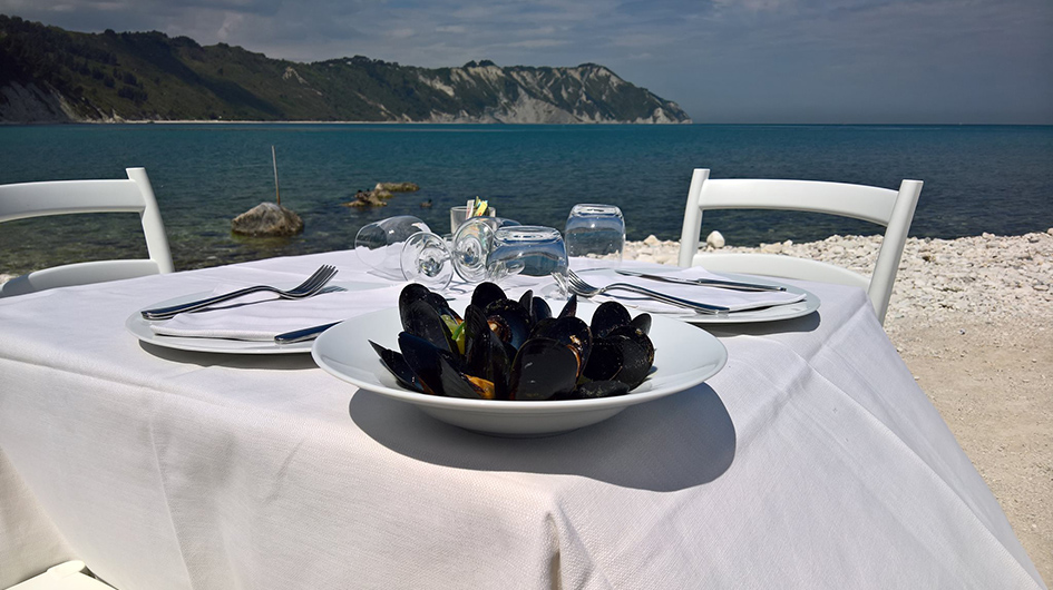 Umani Ronchi - Mosciolando 2016. Ancona Portonovo Riviera del Conero